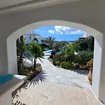Feriehus Kalypso Pool At